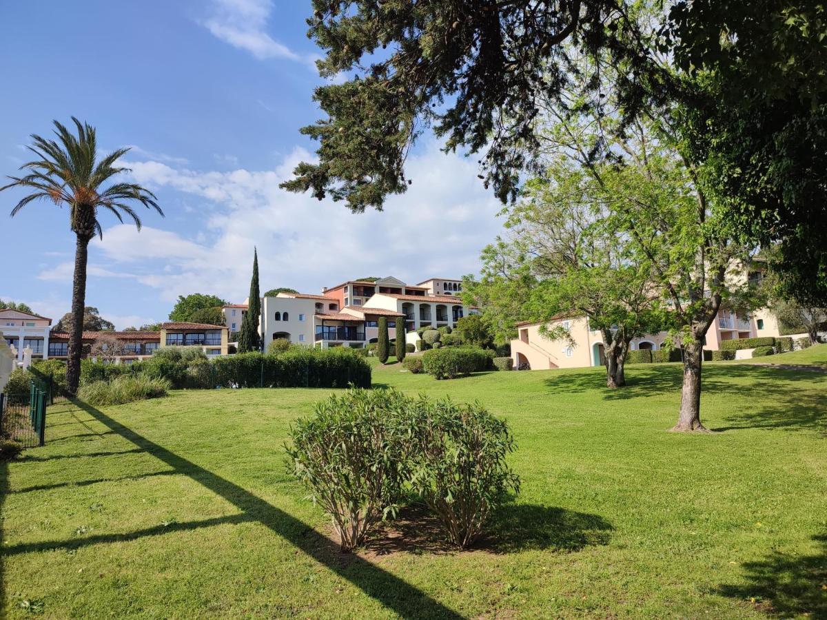 Chez Adriana Studio Vue Mer Avec Piscine Grimaud Exterior photo